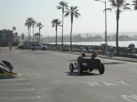 Hot_Rod_Surf_1932_Deuce_Roadster_002